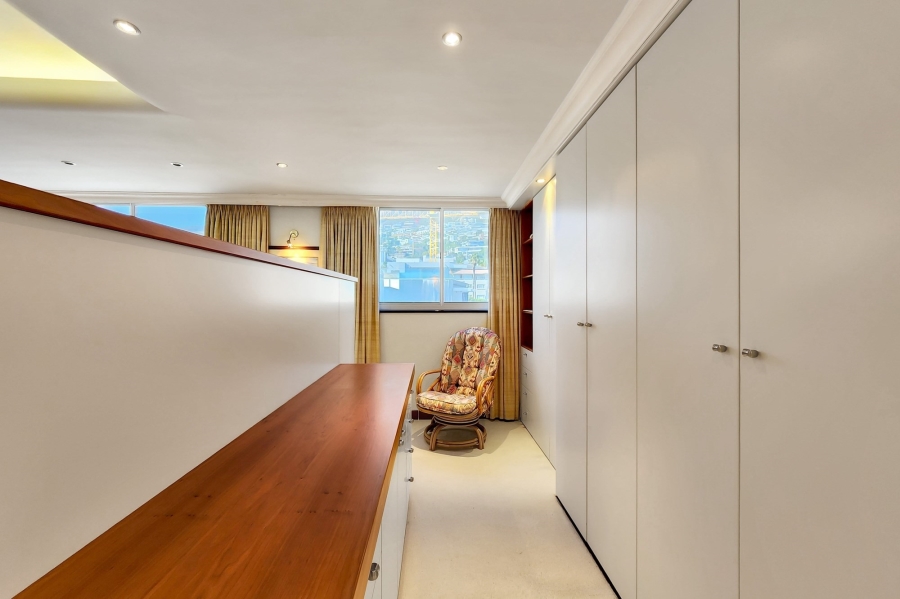2 Bedroom Property for Sale in Bantry Bay Western Cape
